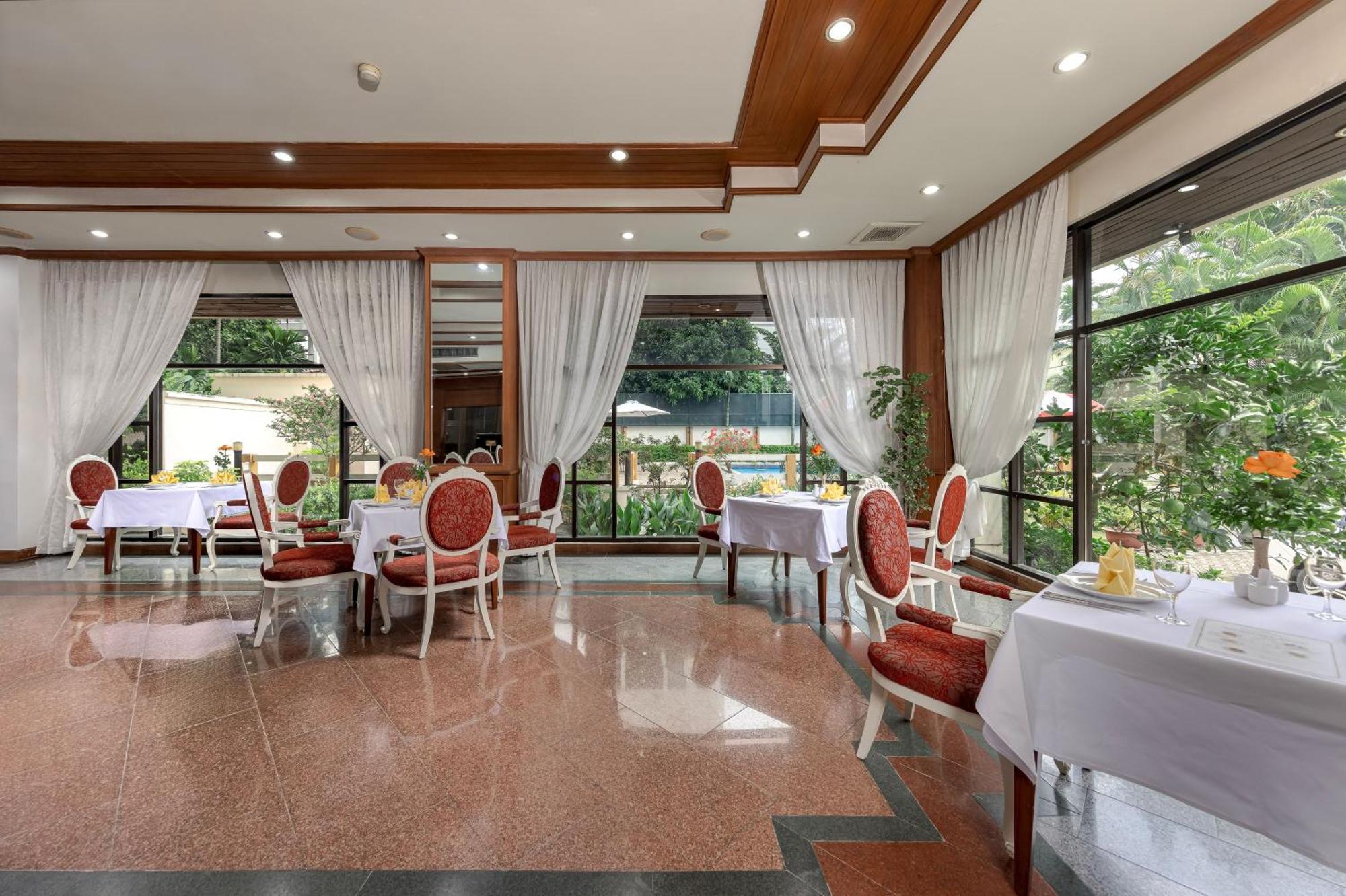 Oriental Palace Hanoi Buitenkant foto